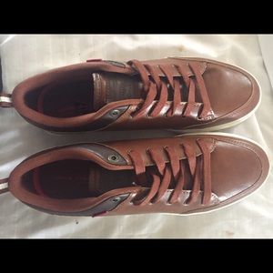 Mens Levi sneakers